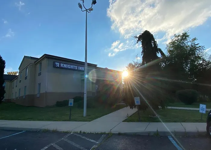 Knights Inn & Suites Dublin